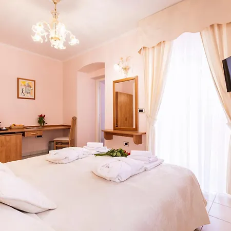 krevet i doručak Cassia 4*