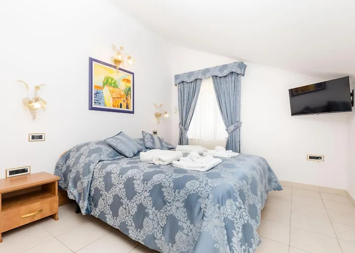 Cassia 4*