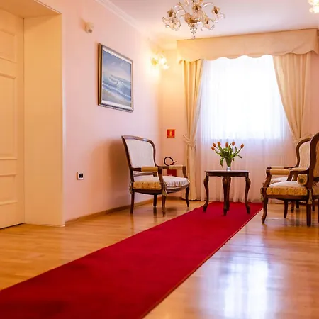 Cassia Bed & Breakfast 4*