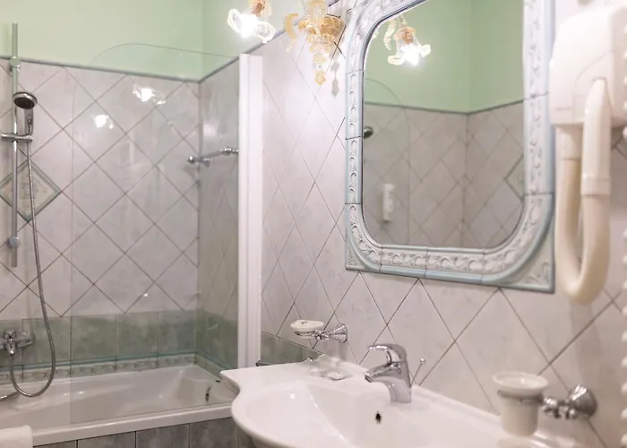 Cassia Bed and Breakfast 4*